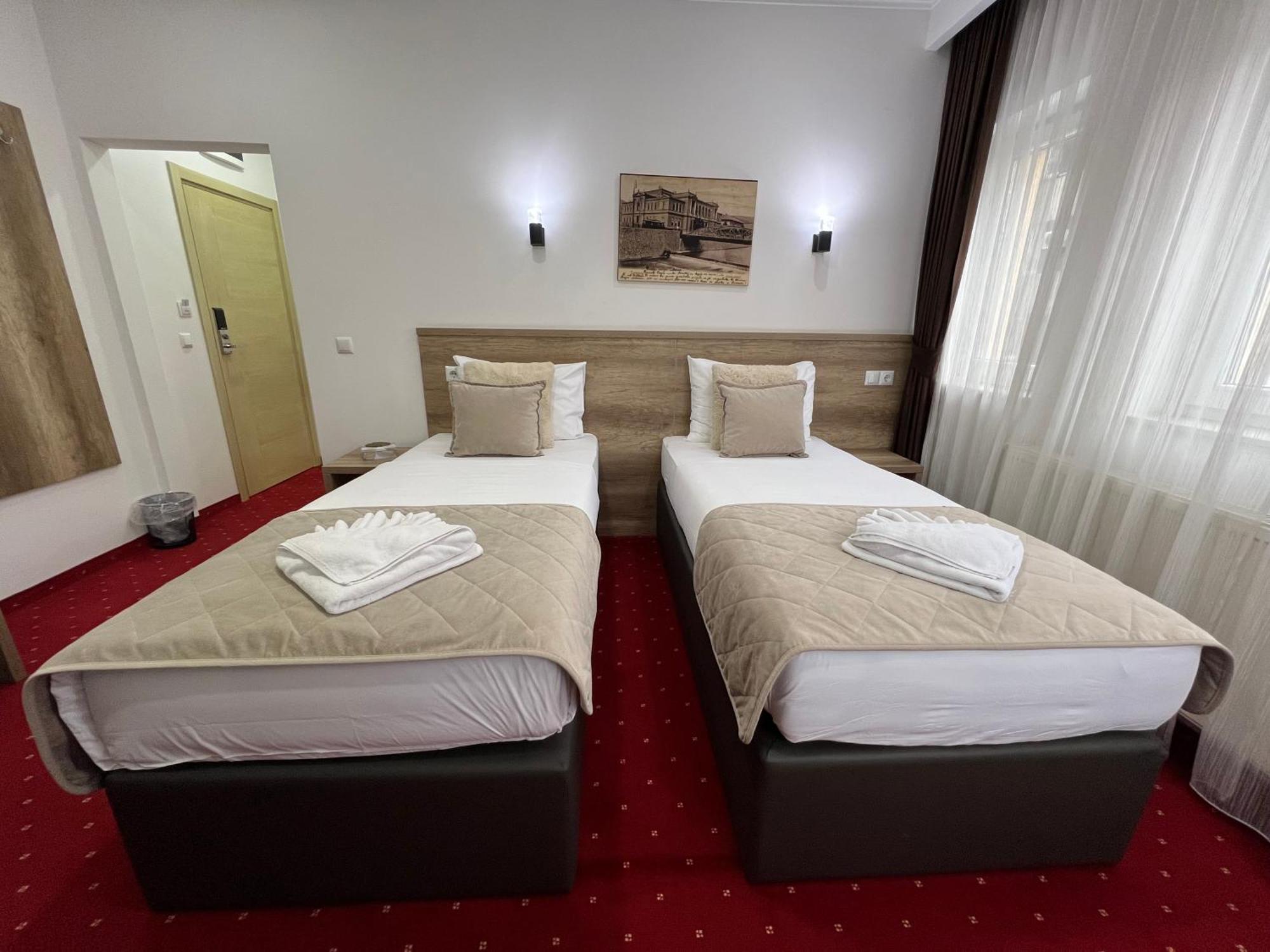 Hotel Nacional Free Parking Sarajevo Room photo
